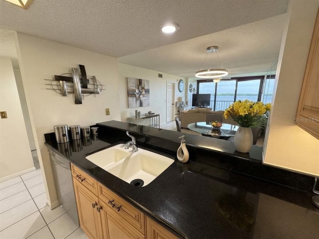 4620 BAY BOULEVARD 1112 photo 10
