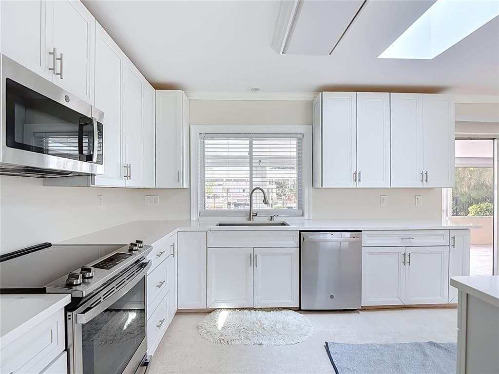 225 3RD STREET photo 12