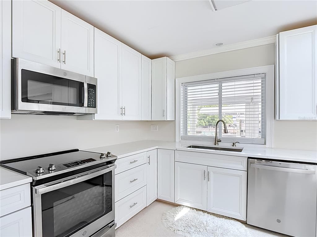 225 3RD STREET photo 14