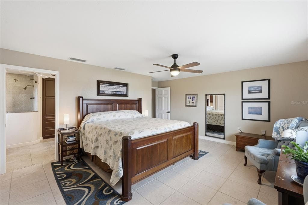 365 BELAIRE COURT photo 15