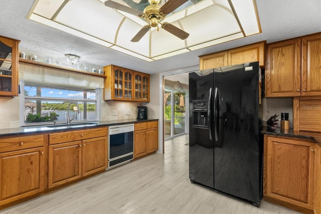 5206 18TH AVENUE E photo 12