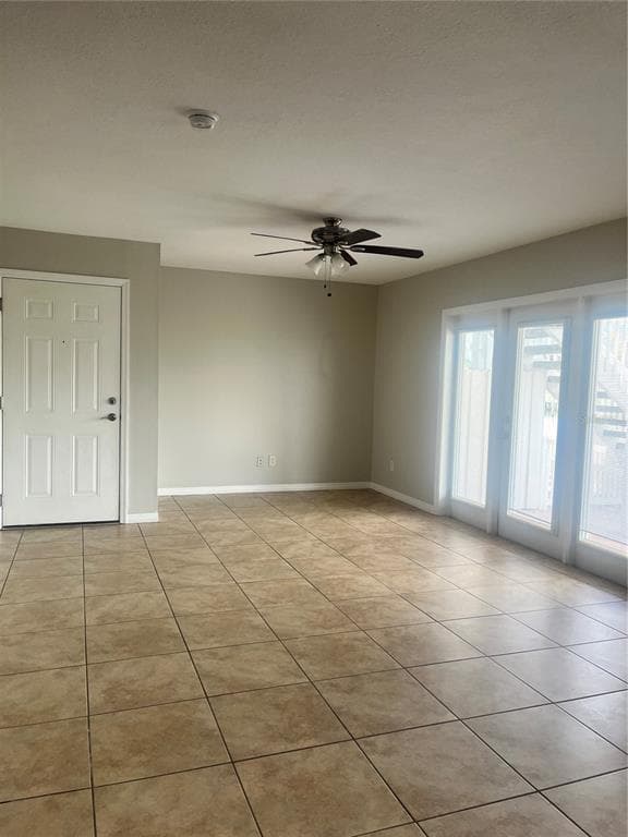 4728 BEACH DRIVE SE B photo 2