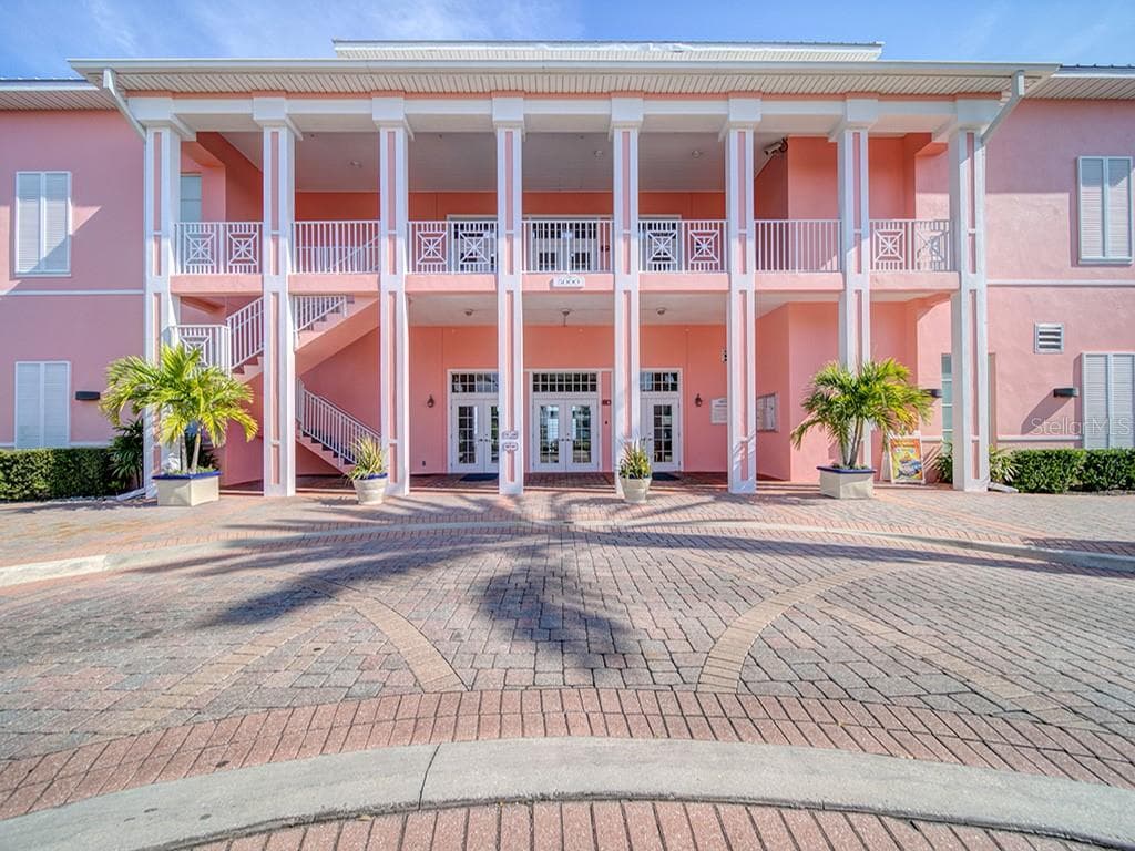 4728 BEACH DRIVE SE B photo 18