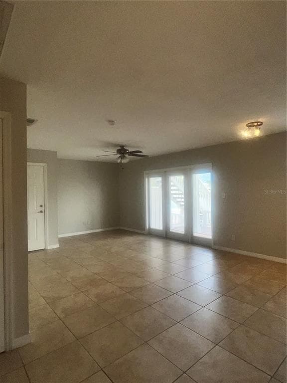 4728 BEACH DRIVE SE B photo 11