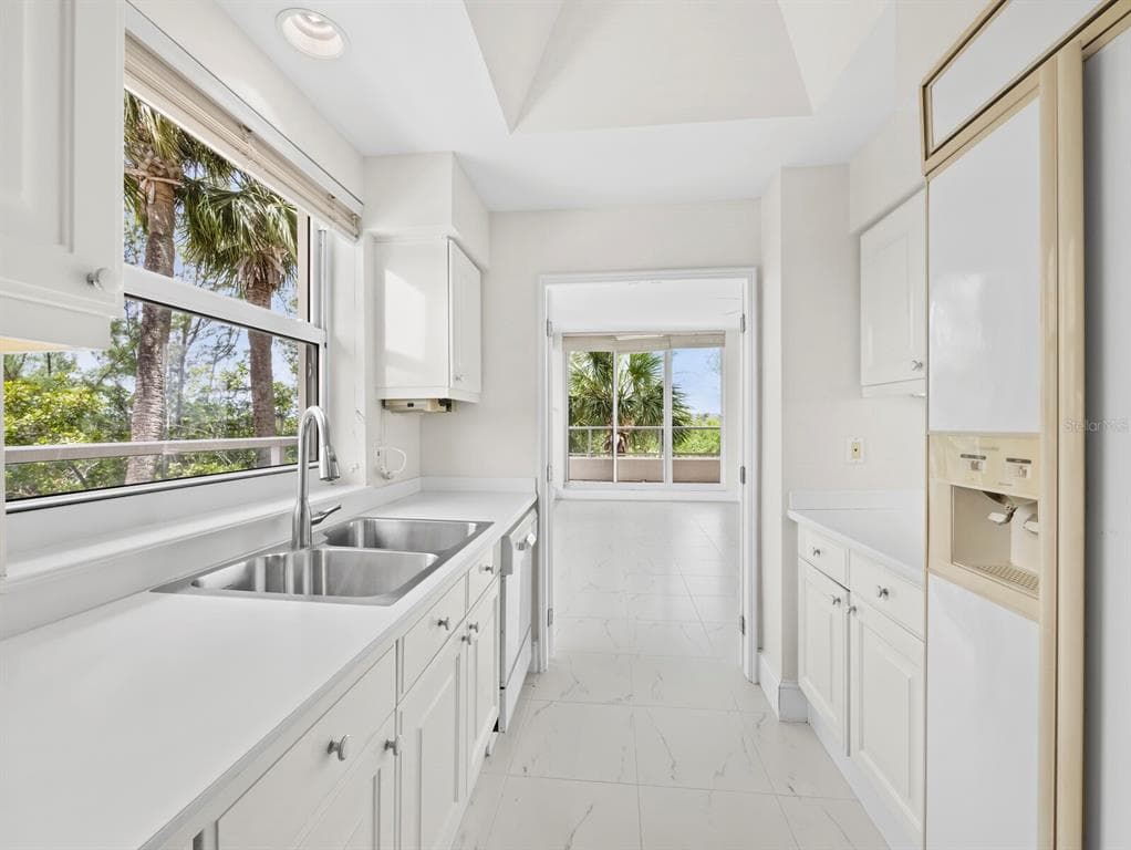 3080 GRAND BAY BOULEVARD 512 photo 17