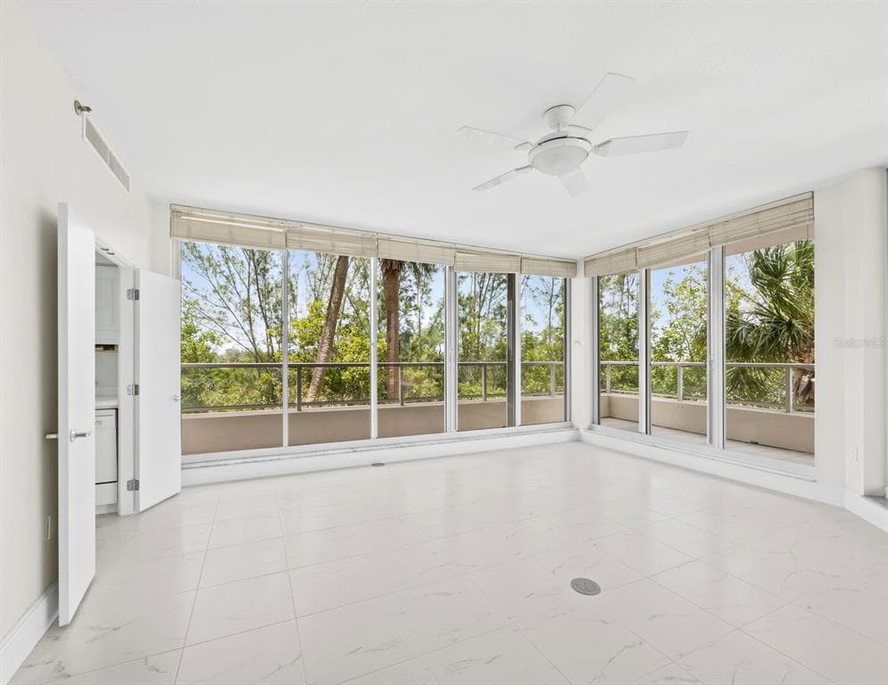 3080 GRAND BAY BOULEVARD 512 photo 16