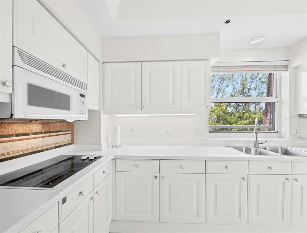 3080 GRAND BAY BOULEVARD 512 photo 21