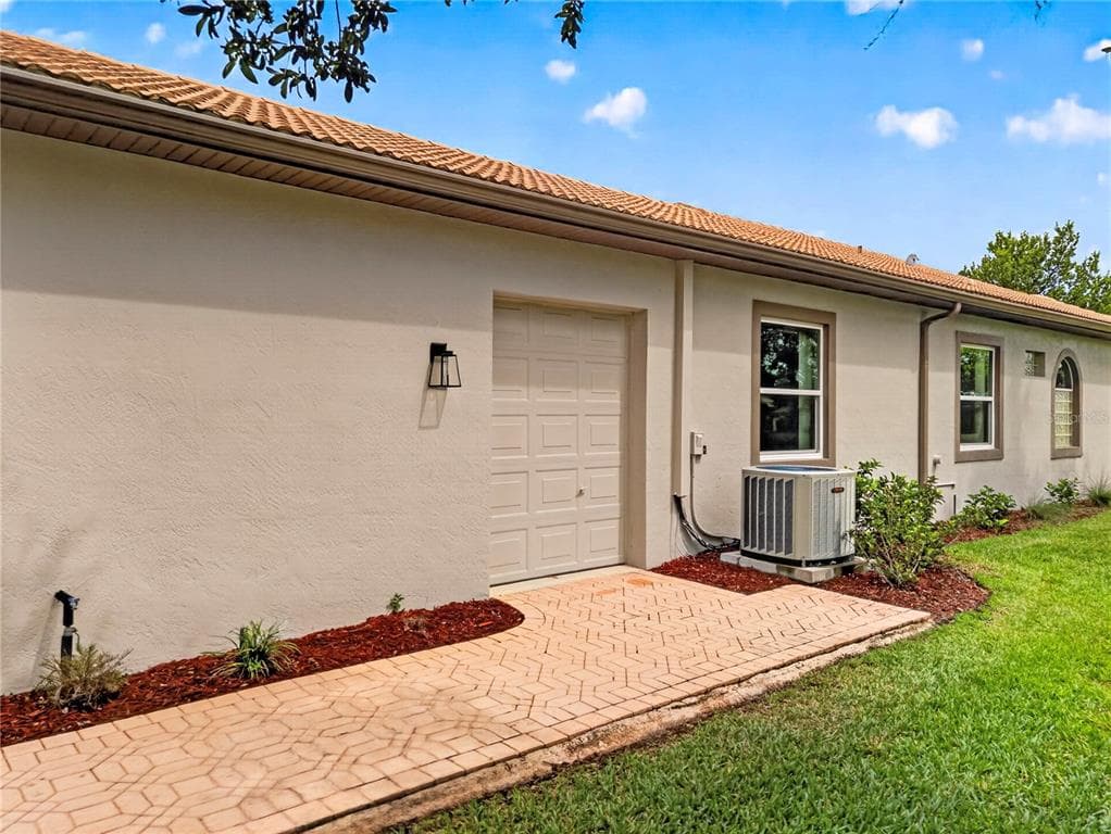 9257 BONNIE COVE DRIVE photo 6