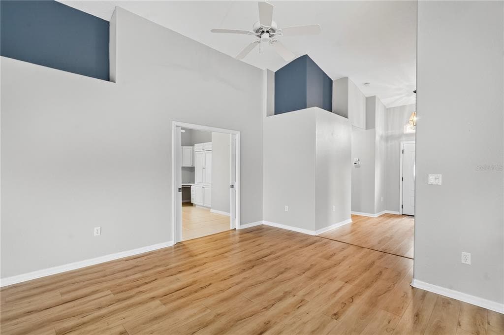 9257 BONNIE COVE DRIVE photo 16