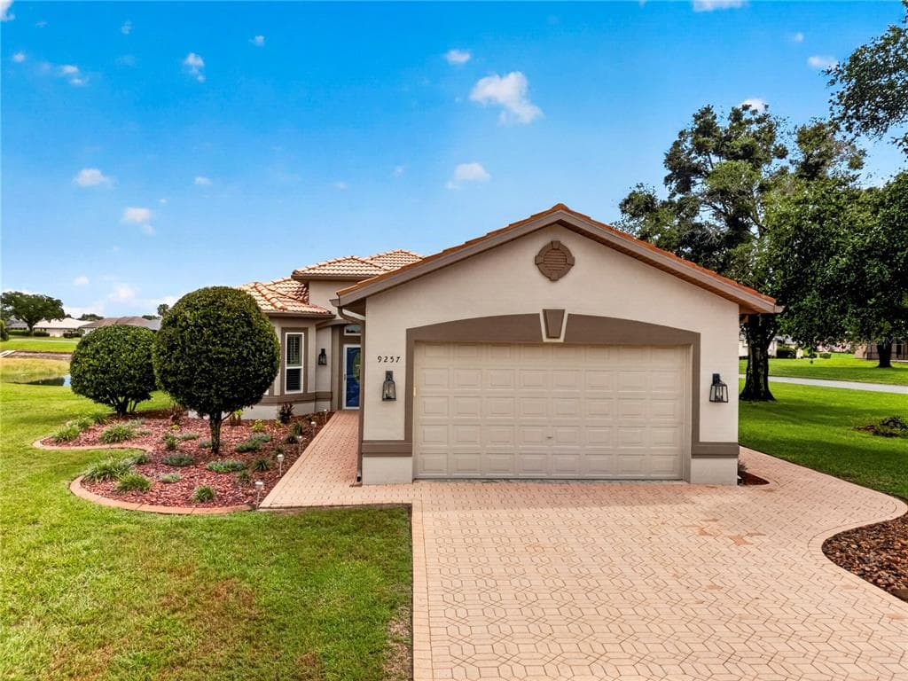 9257 BONNIE COVE DRIVE photo 1