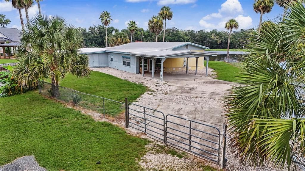 56440 WATER OAK ROAD photo 2