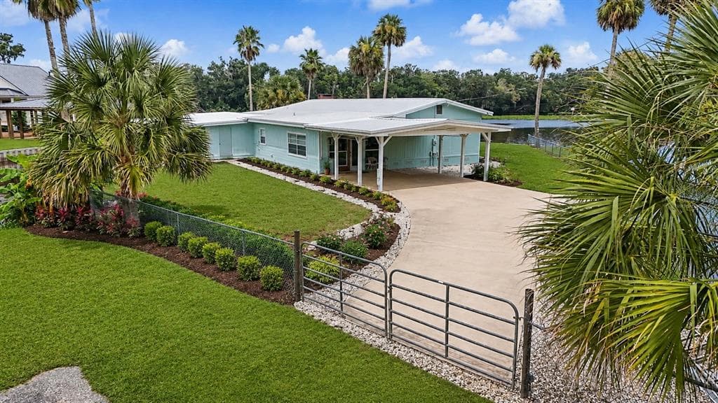 56440 WATER OAK ROAD photo 3