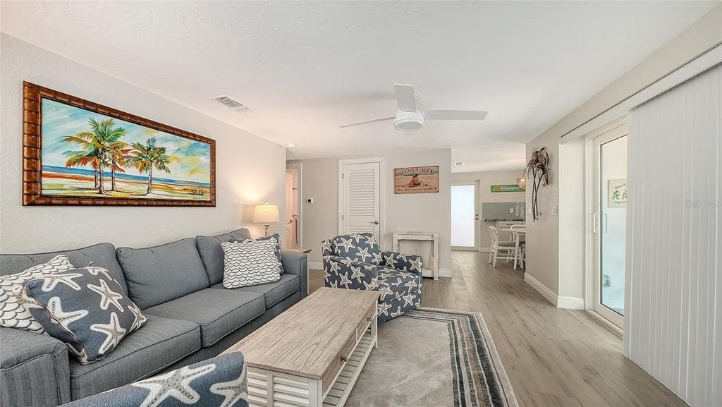 6154 MIDNIGHT PASS ROAD B5 photo 18
