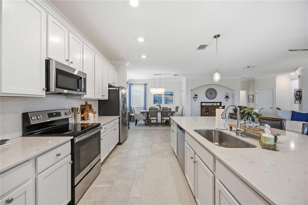 10821 TARFLOWER DRIVE 202 photo 17