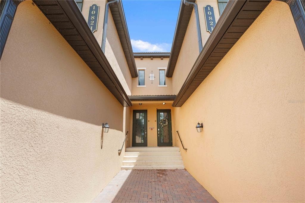 10821 TARFLOWER DRIVE 202 photo 4