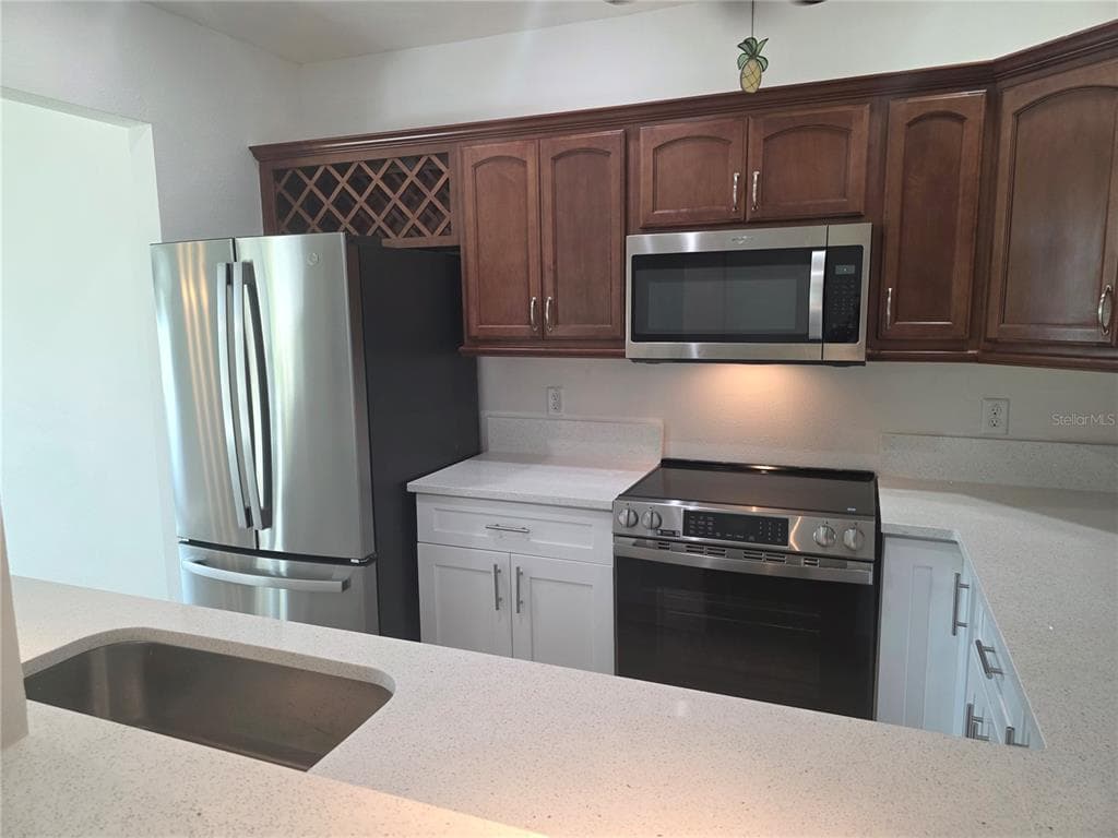 507 PLAZA SEVILLE COURT 15 photo 7