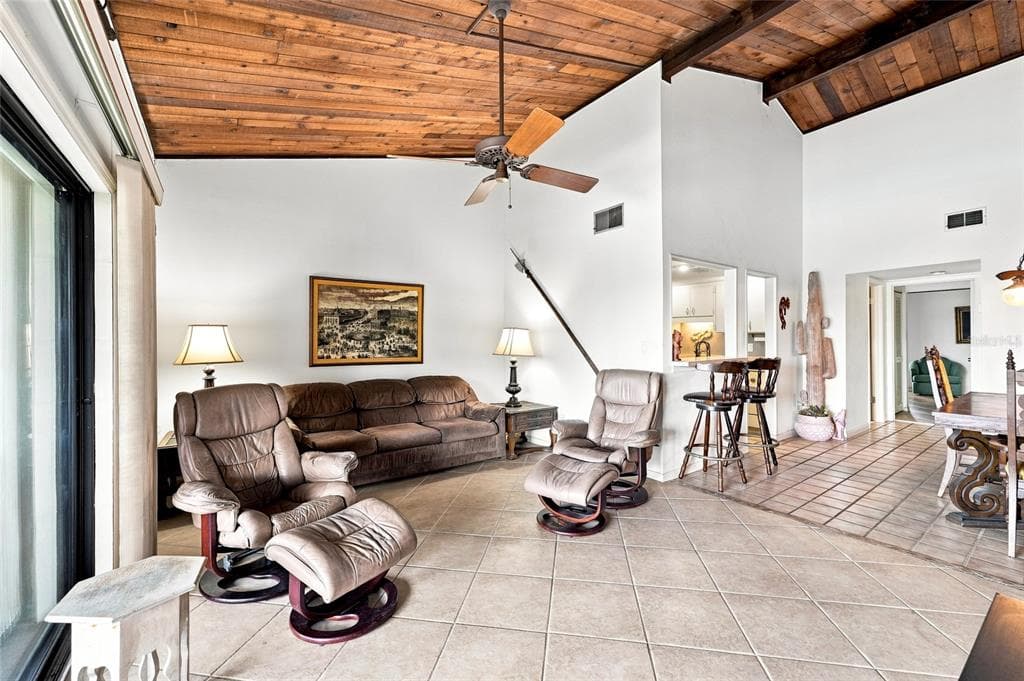 501 PLAZA SEVILLE COURT 2 photo 6