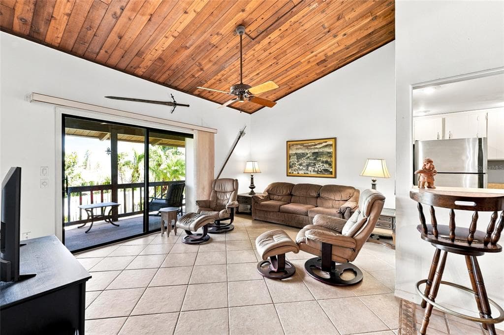 501 PLAZA SEVILLE COURT 2 photo 5