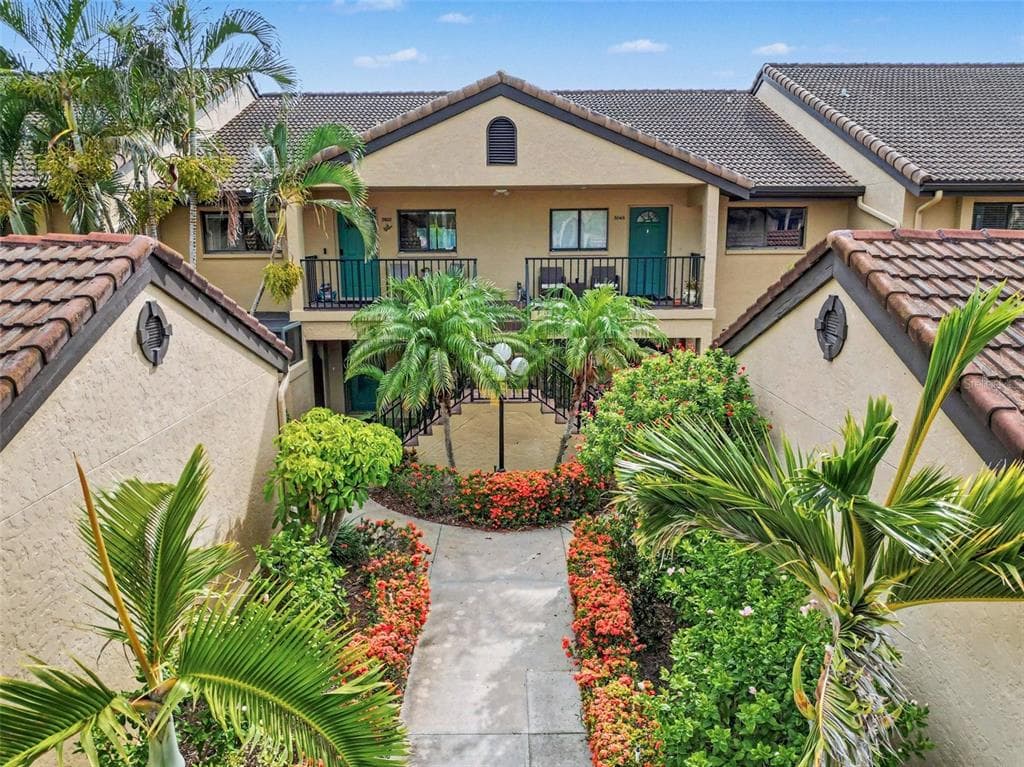 5652 ASHTON LAKE DRIVE 5652 photo 2