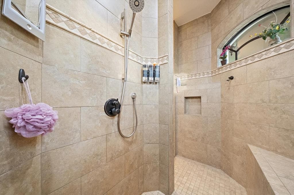 15172 LEIPZIG CIRCLE photo 24