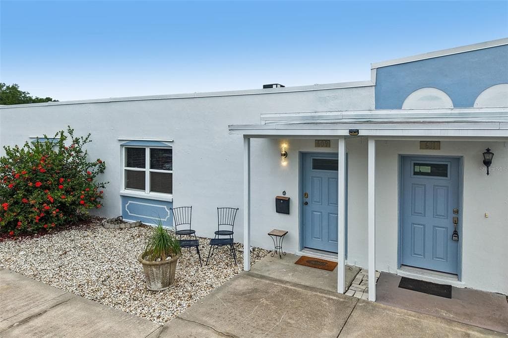 609 WESTWINDS DRIVE 4 photo 24