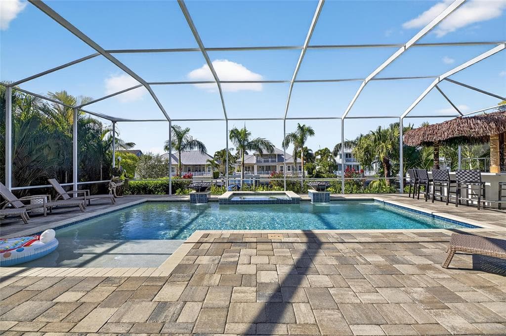 998 SIGNET DRIVE photo 2