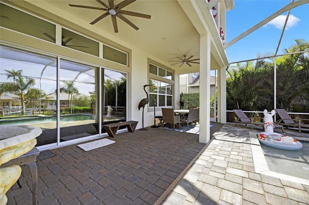 998 SIGNET DRIVE photo 22