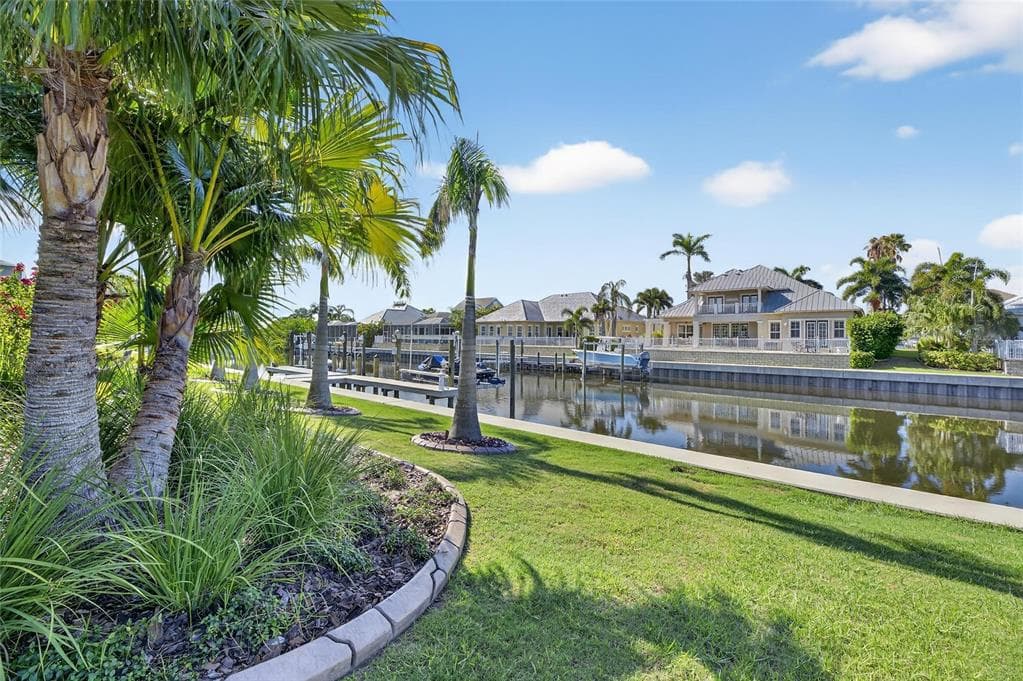 998 SIGNET DRIVE photo 11