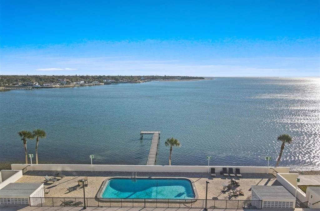 7100 SUNSHINE SKYWAY LANE S 503 photo 23