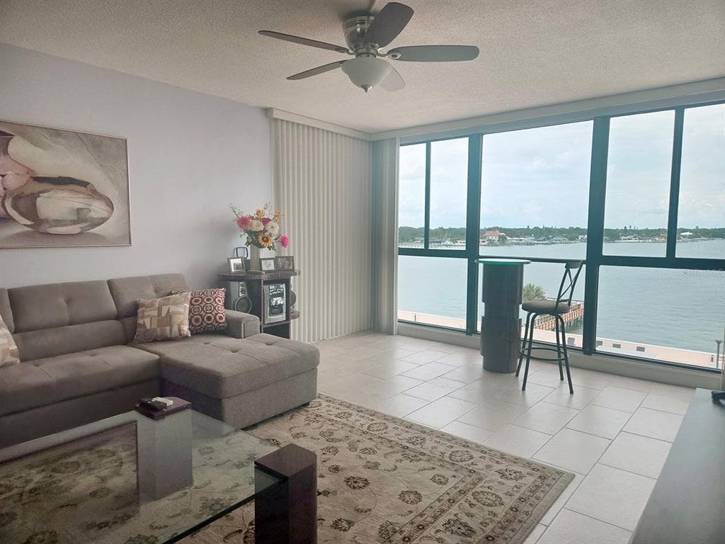 7100 SUNSHINE SKYWAY LANE S 503 photo 2