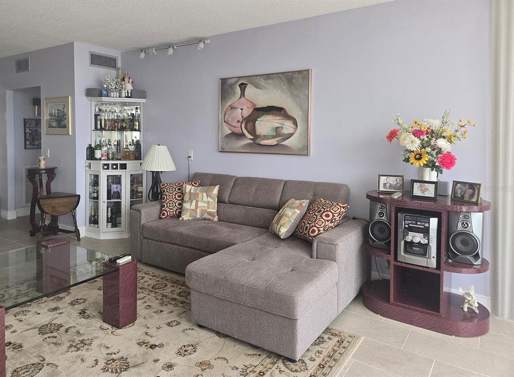 7100 SUNSHINE SKYWAY LANE S 503 photo 3
