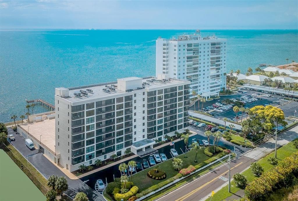 7100 SUNSHINE SKYWAY LANE S 503 photo 1