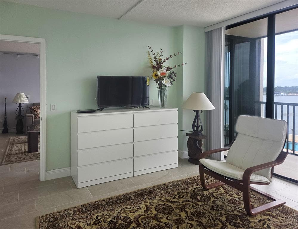 7100 SUNSHINE SKYWAY LANE S 503 photo 15