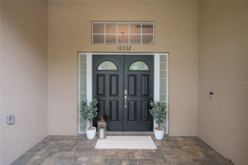 10332 ABBOTSFORD DRIVE photo 3