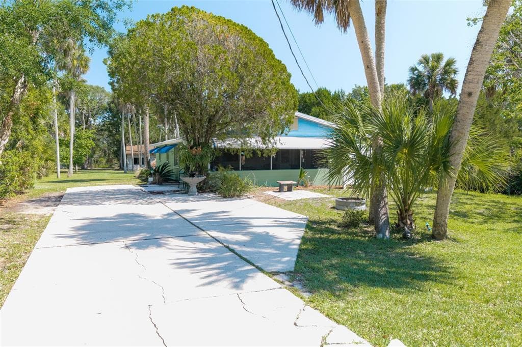 10709 W HALLS RIVER ROAD photo 1