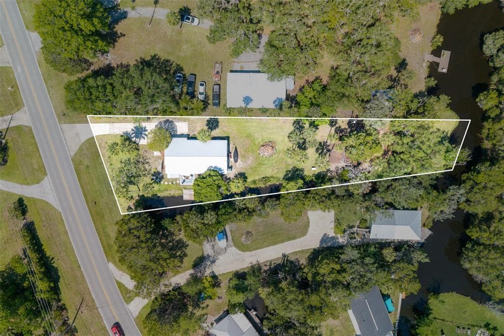 10709 W HALLS RIVER ROAD photo 14