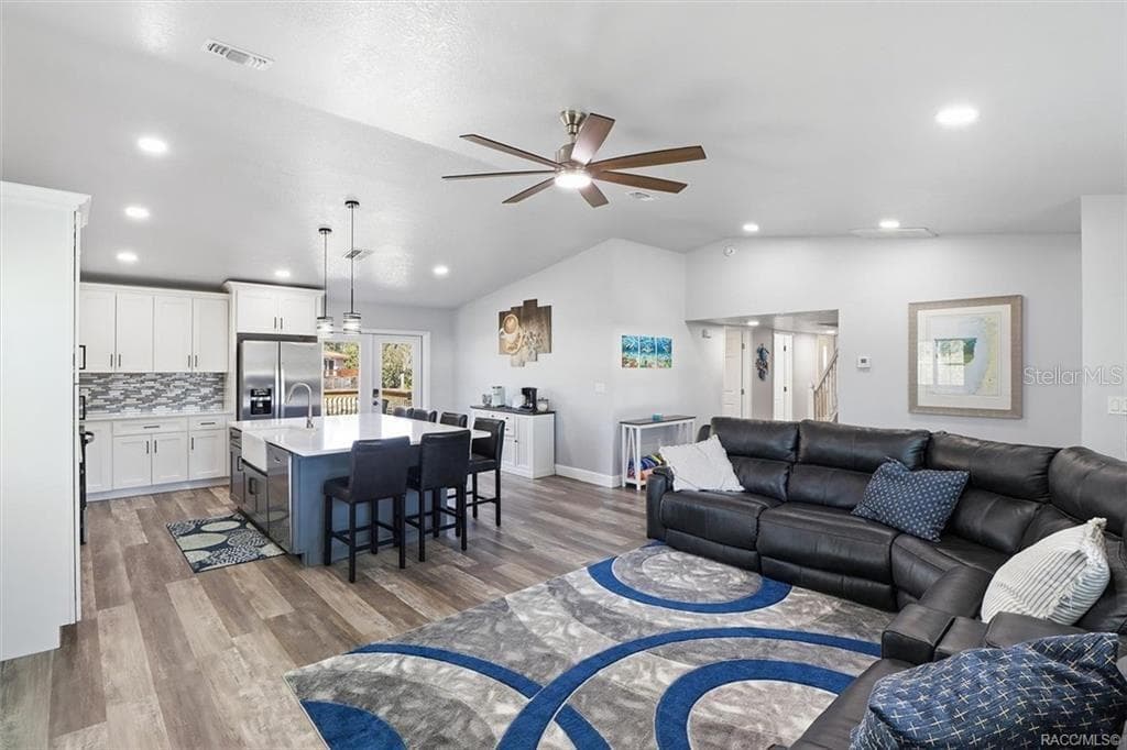 9205 W HARBOR ISLE COURT photo 13