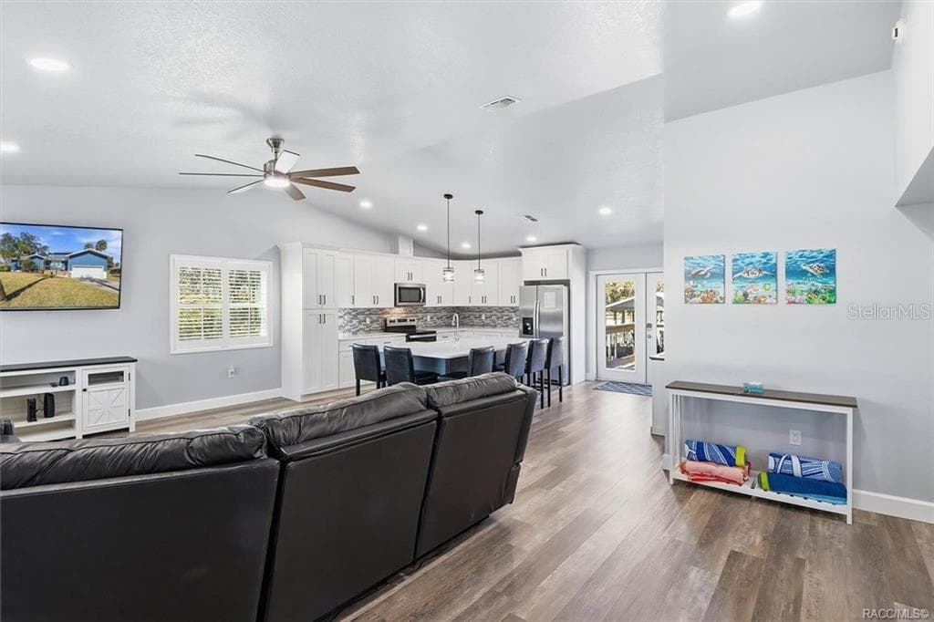 9205 W HARBOR ISLE COURT photo 11