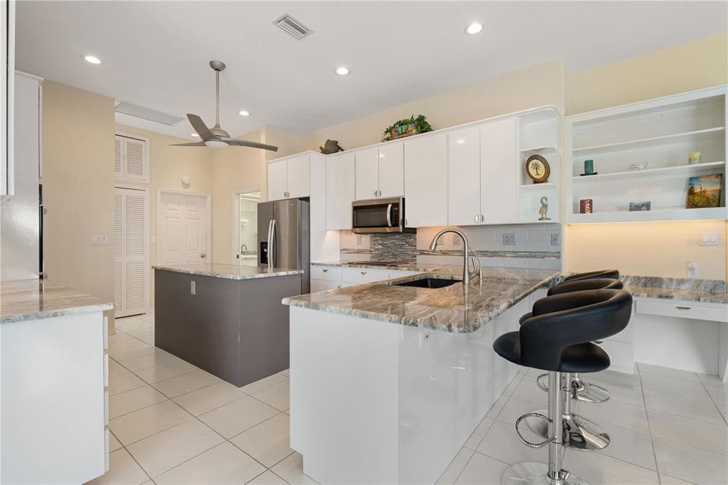 2819 DEBORAH DRIVE photo 23