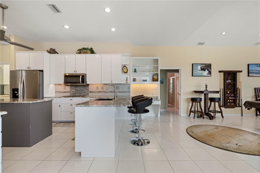 2819 DEBORAH DRIVE photo 21