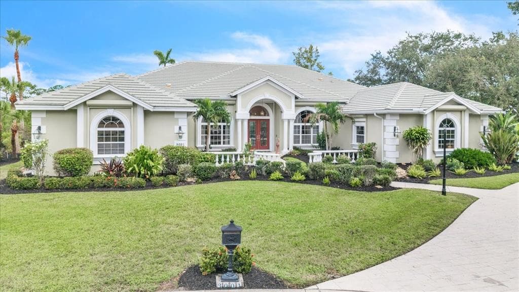 3001 RIVERSHORE LANE photo 1