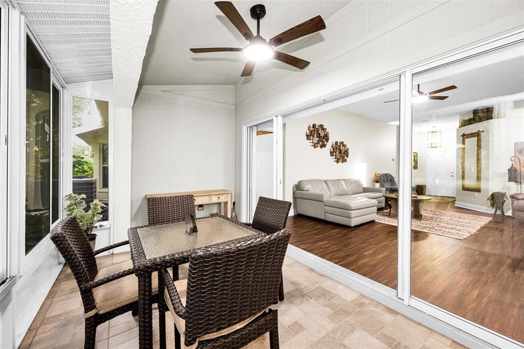 1553 ARLINGTON OAKS COURT photo 22