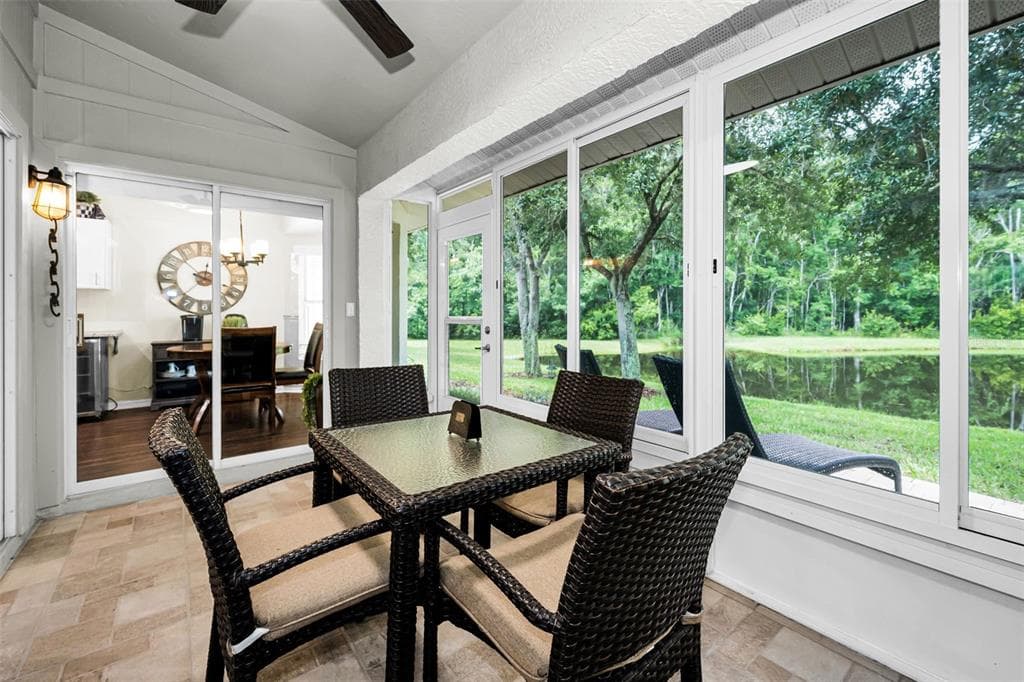 1553 ARLINGTON OAKS COURT photo 20