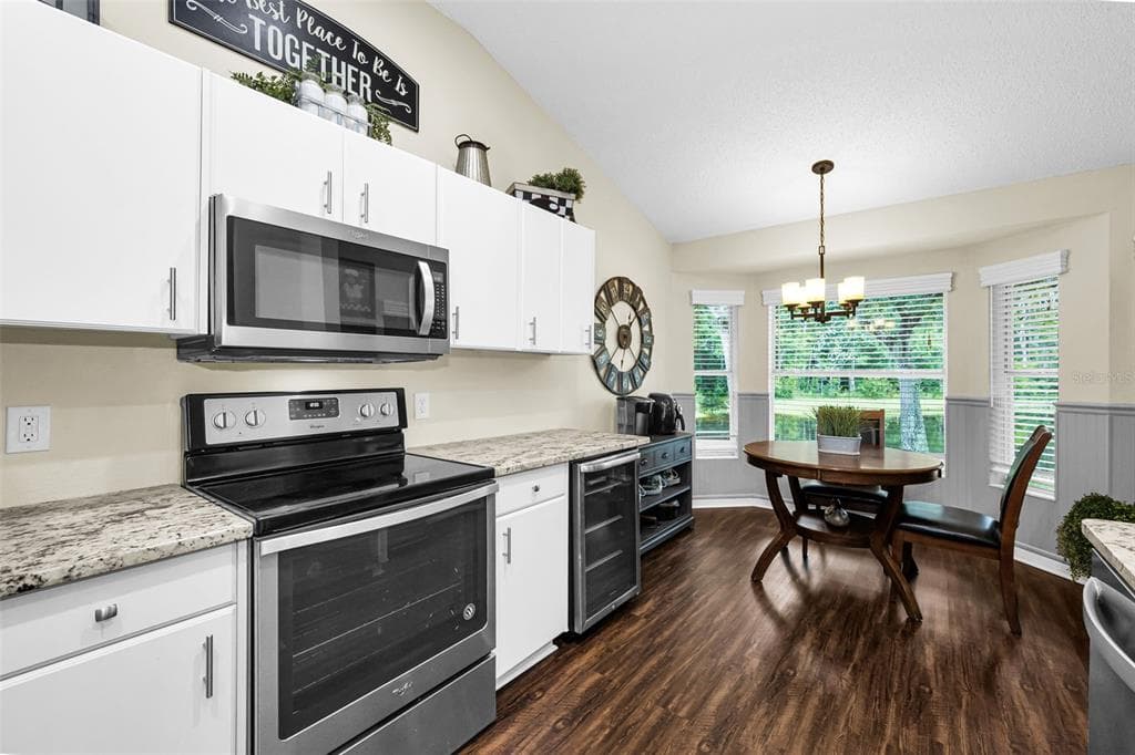 1553 ARLINGTON OAKS COURT photo 15