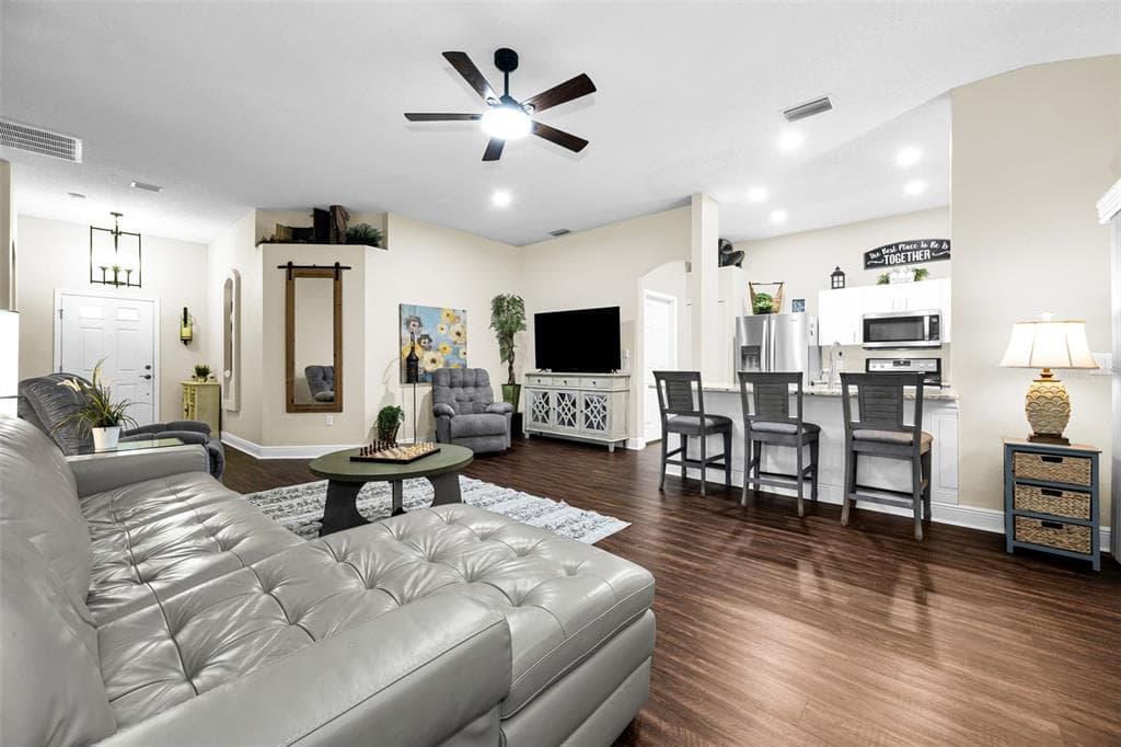1553 ARLINGTON OAKS COURT photo 11