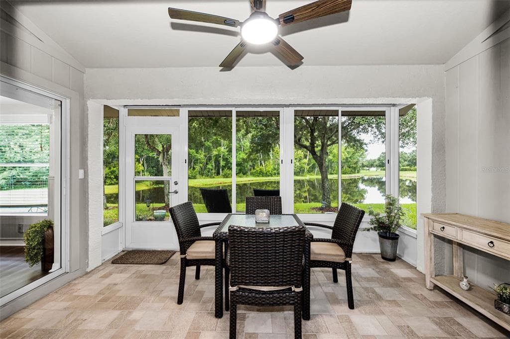 1553 ARLINGTON OAKS COURT photo 19