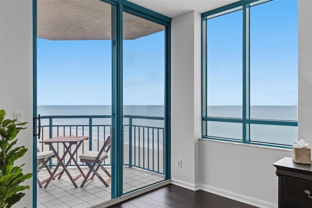 1540 GULF BOULEVARD 1004 photo 12
