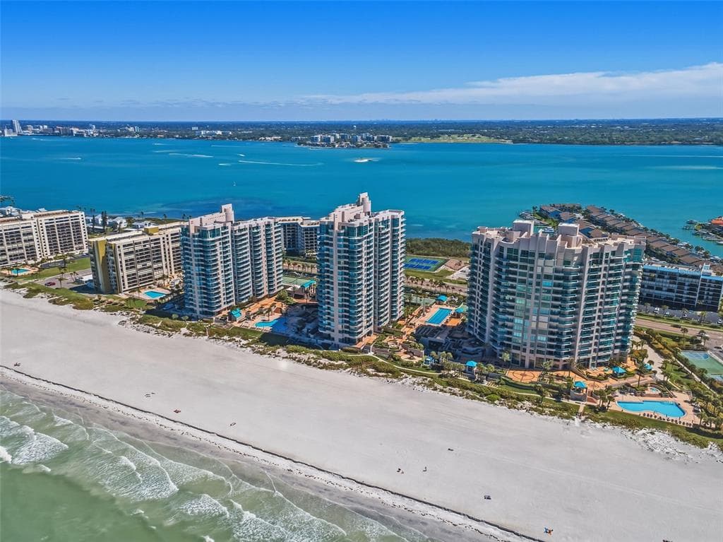 1540 GULF BOULEVARD 1004 photo 3