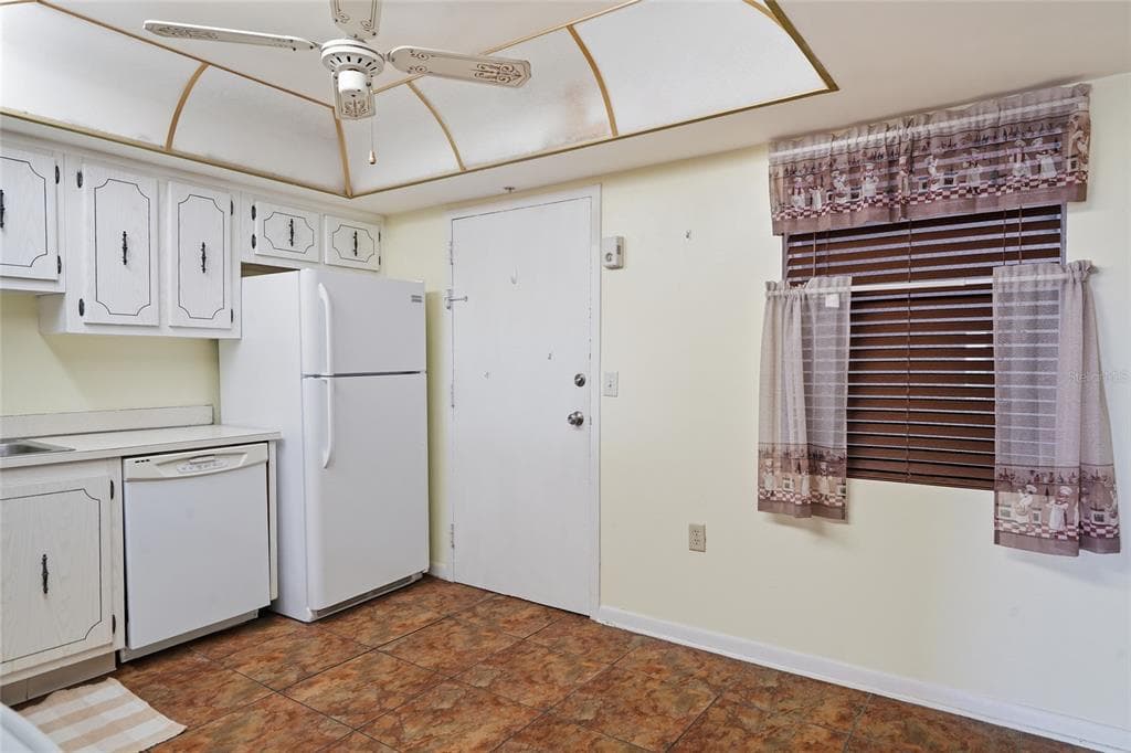 4900 38TH WAY S 404 photo 12