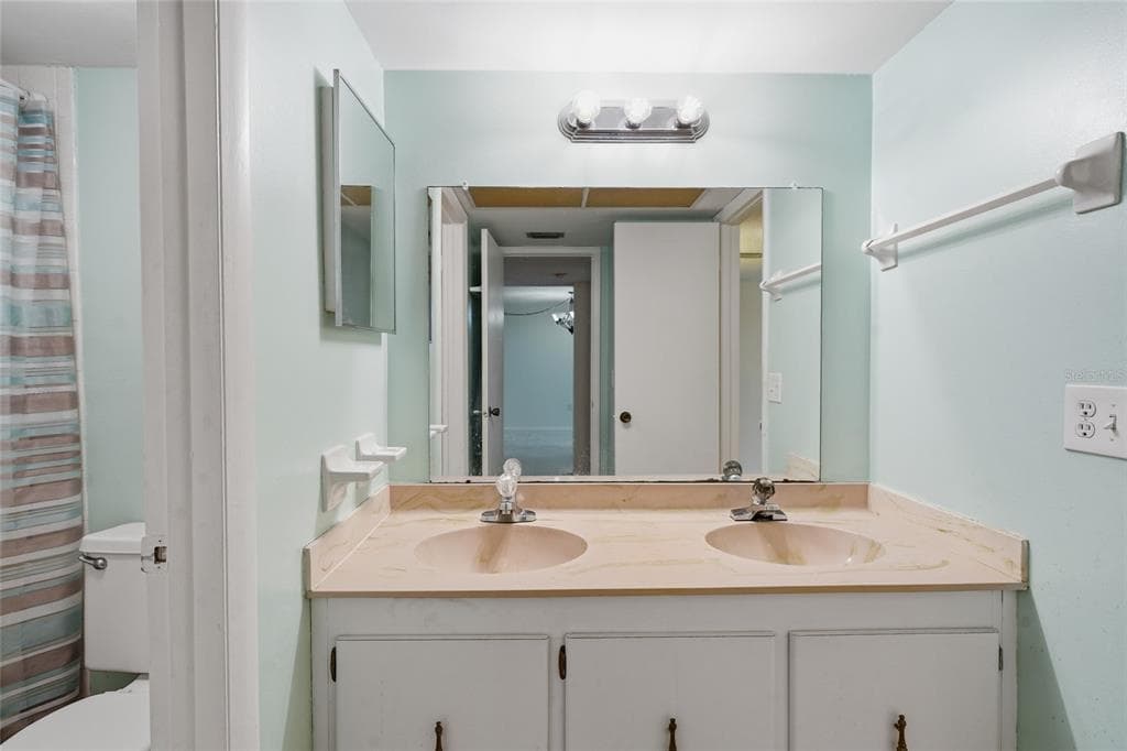 4900 38TH WAY S 404 photo 8